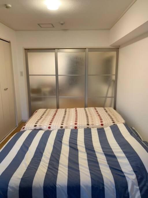 ２ Beds. Comfortable . Dotonbori / Kuromon Market. Ōsaka Extérieur photo